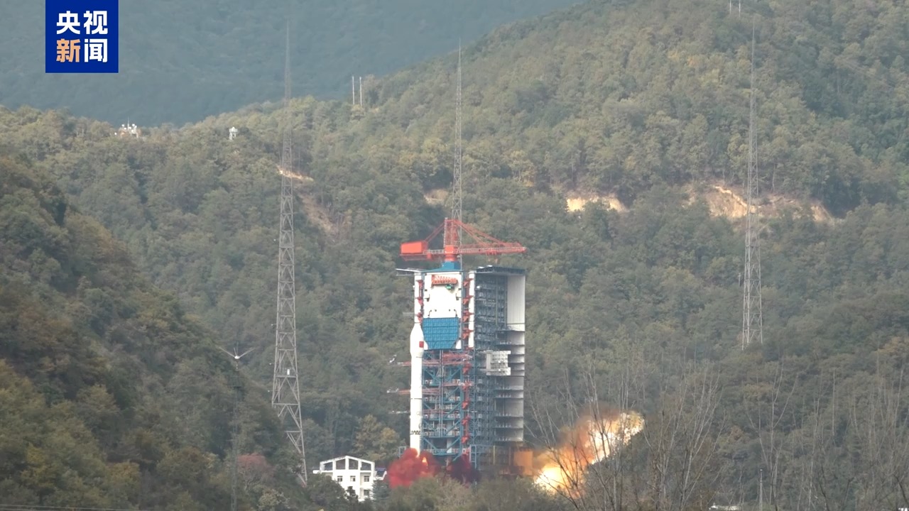 新华社消息丨我国成功发射通信技术试验卫星十九号