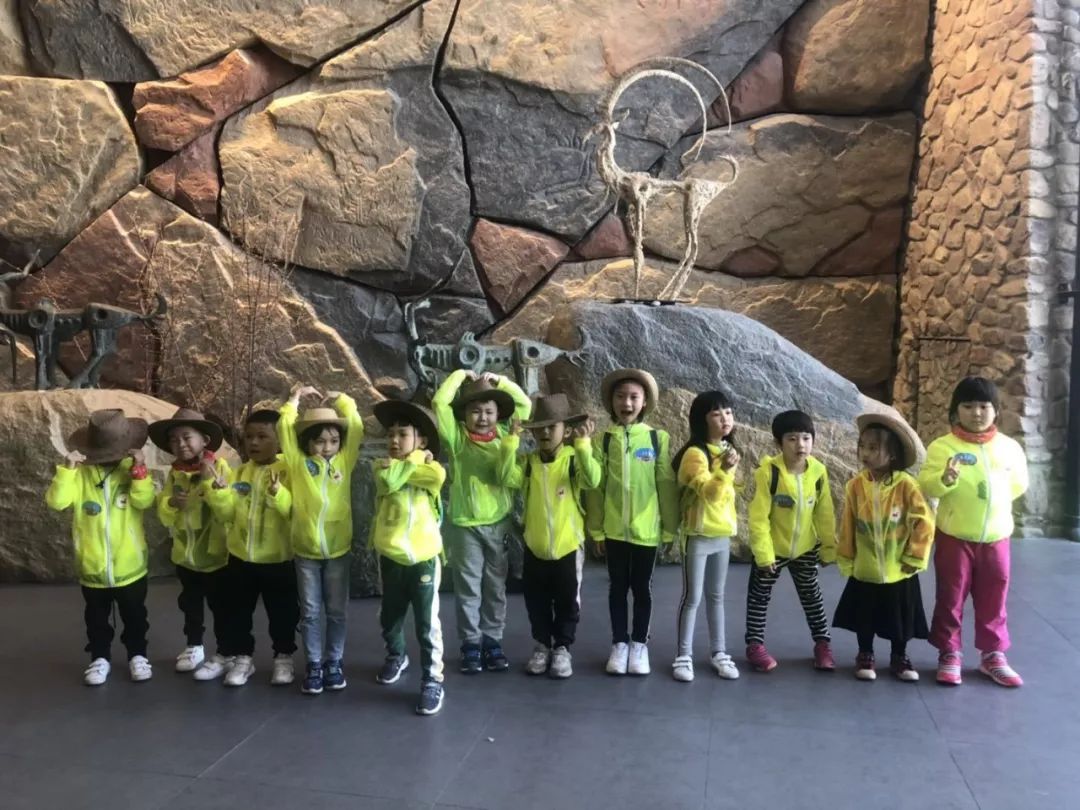 星星之火研学计划双场联动:探索“垃圾重生”的奥秘