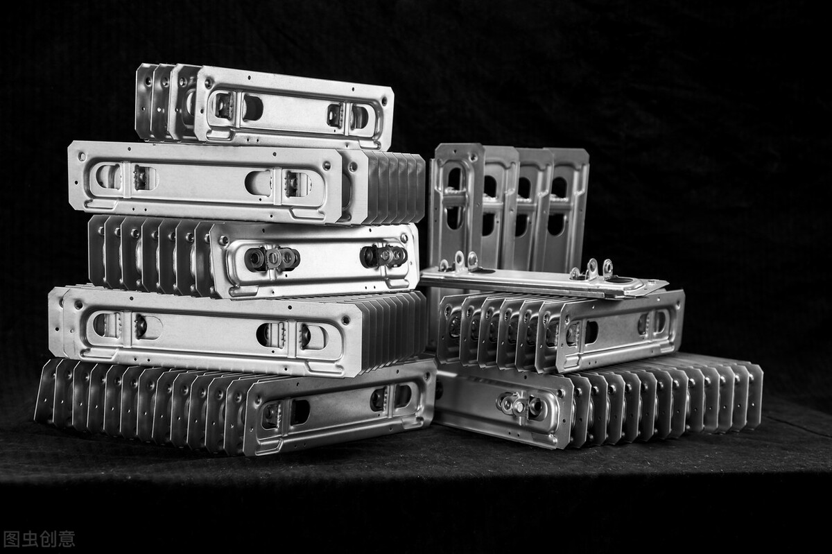 甬金股份：公司一季度主业冷轧不锈钢产品在电子信息等应用领域获得新的开发