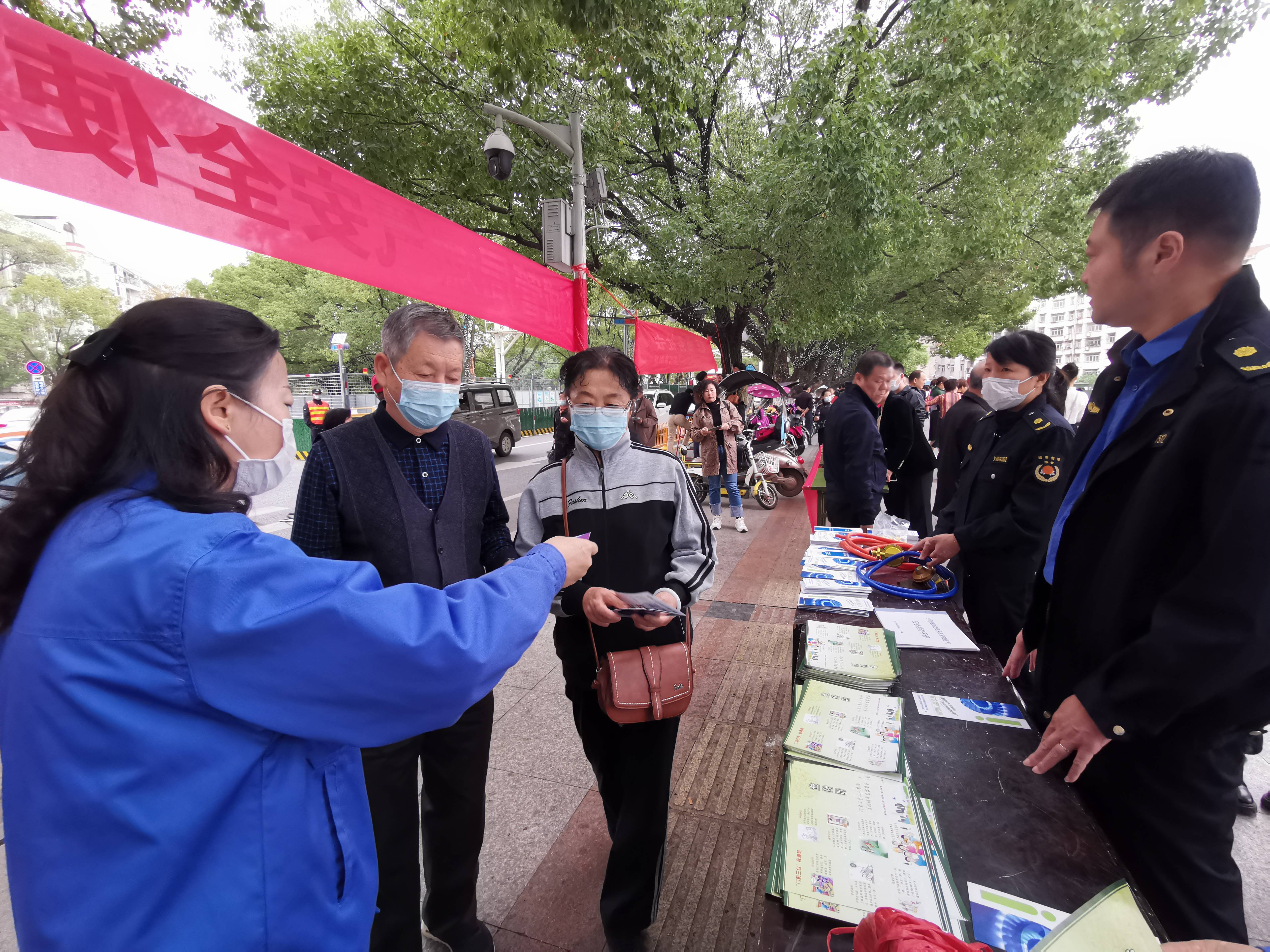 沧州明珠：目前掌握技术的友商较生产现有燃气、给水管道的要少