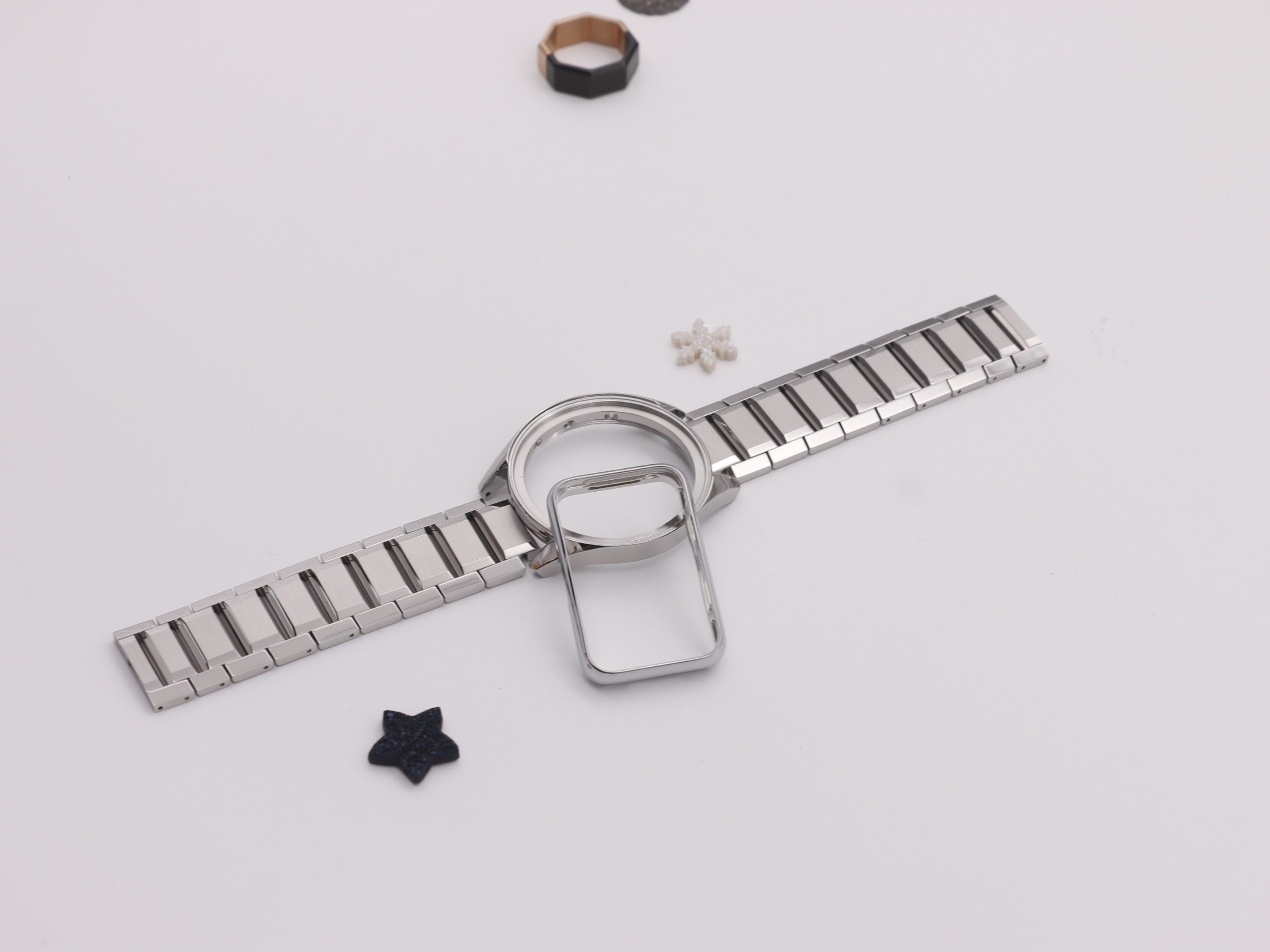 菲沃泰获得发明专利授权：“用于耳机盒的镀膜遮蔽方法和镀膜遮蔽治具”