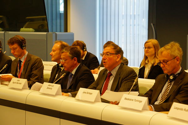 摩洛哥政府将采取平衡战略应对欧盟贸易保护措施