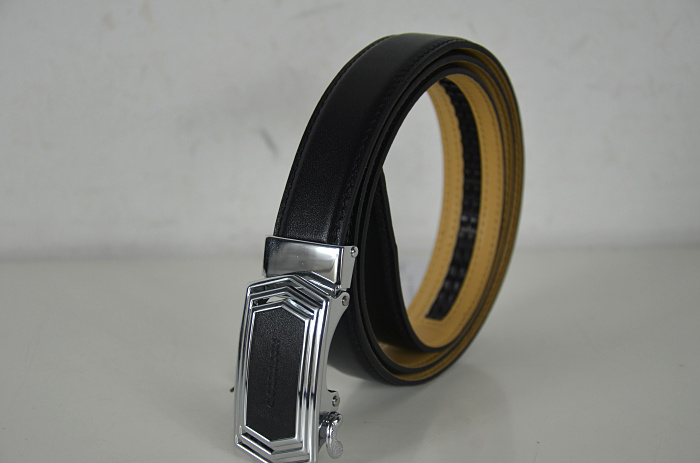 柏星龙获得发明专利授权：“一种内藏式防伪扣”