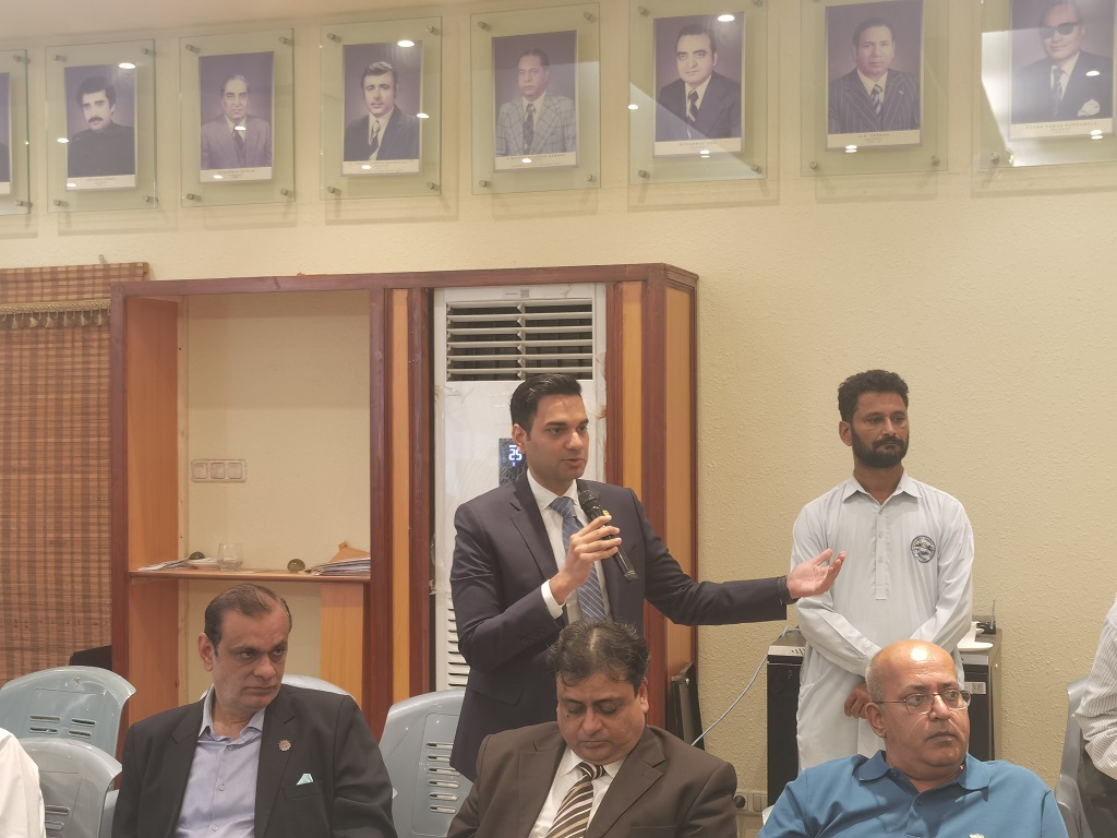 杨广元公参出席对巴孤儿院捐赠活动