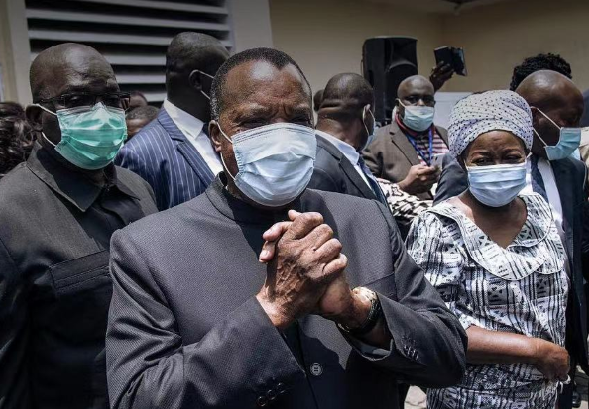 刚果(布)总统萨苏赴法进行工作访问