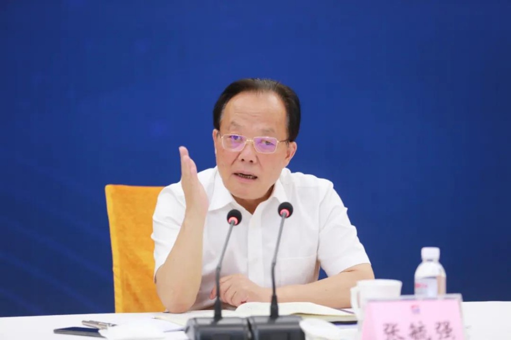 电子布持续提价，中国巨石们的拐点来了？