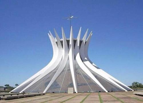 巴西萨尔瓦多-伊塔帕里卡跨海大桥项目补充协议签约仪式在巴西利亚举行