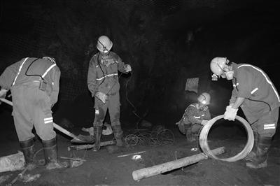 铜陵有色获得发明专利授权：“电机车弯道降阻装置及其使用方法”