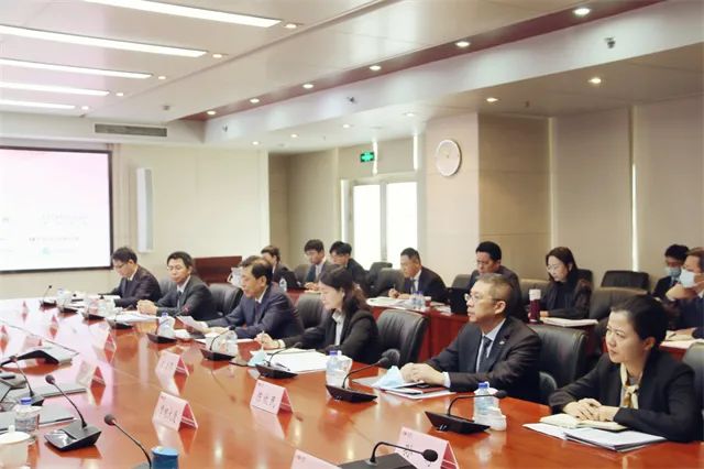 吉首次发行欧洲债券取得成功