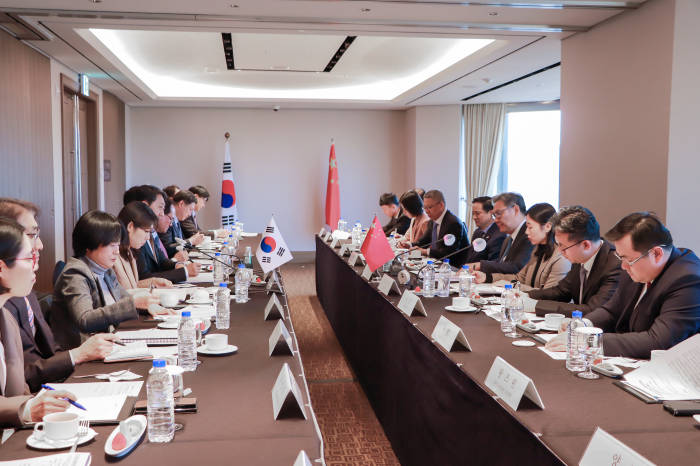 王文涛部长在中澳经贸合作论坛上发表视频致辞