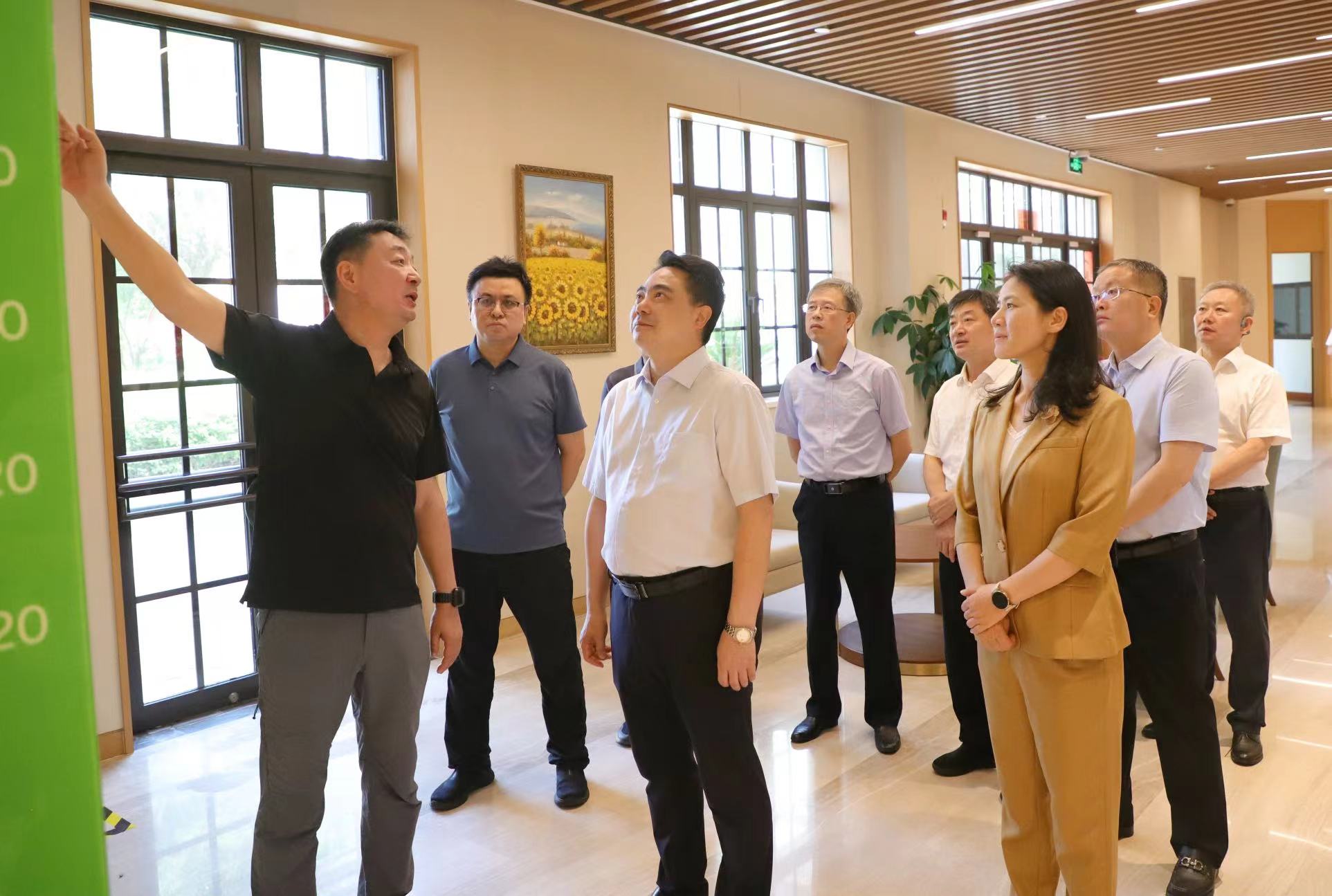 徕木股份：7月8日高管朱新爱减持股份合计800股