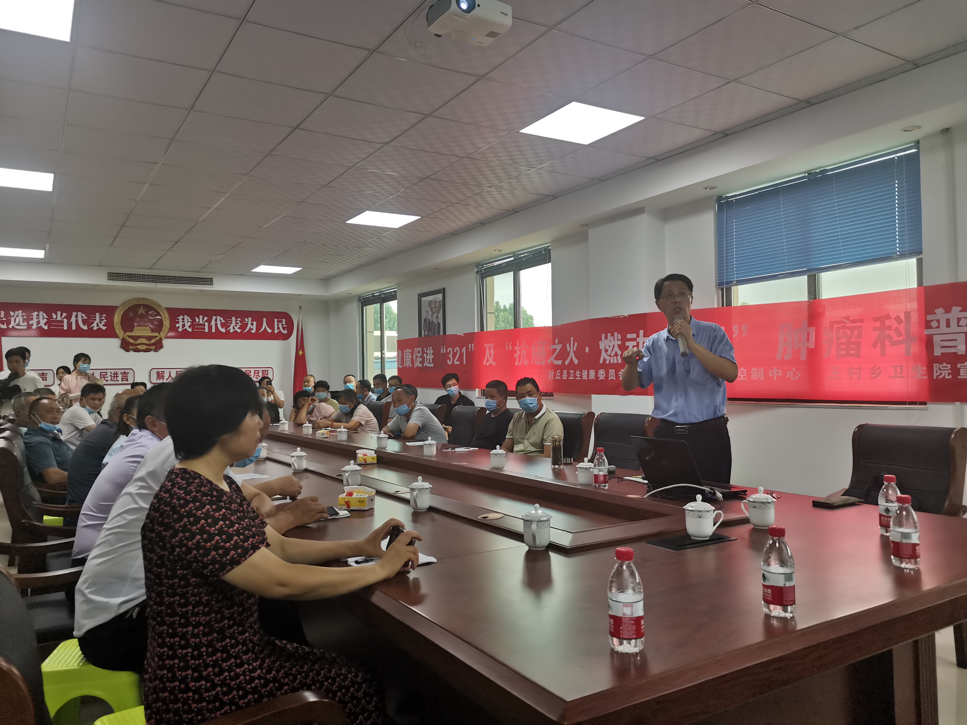 行业首发跨界破圈!华厦眼科联手挪瓦咖啡引领“医疗-消费-公益”新生态