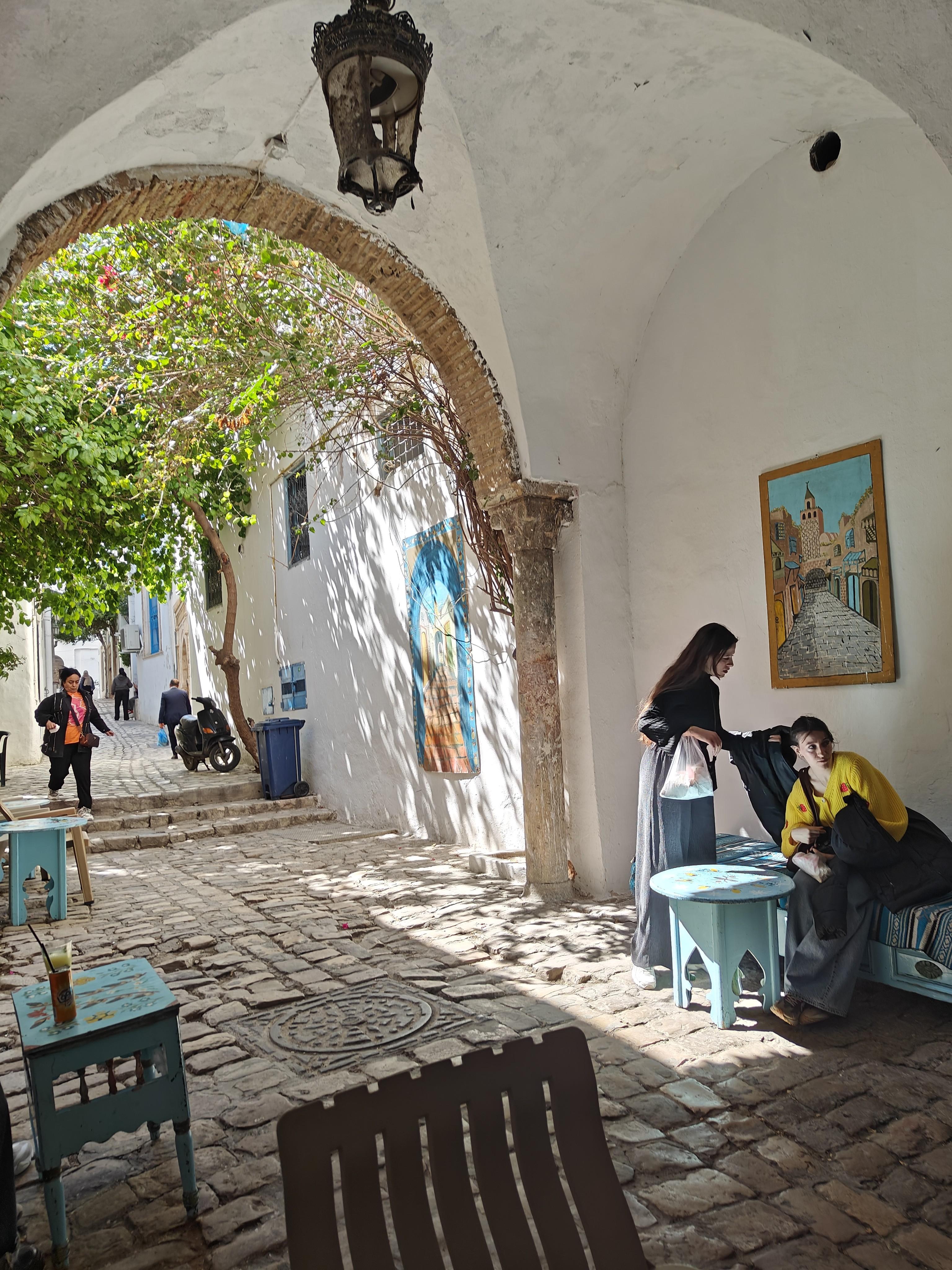 2025年上半年,突尼斯旅游和侨汇收入增至67亿第纳尔