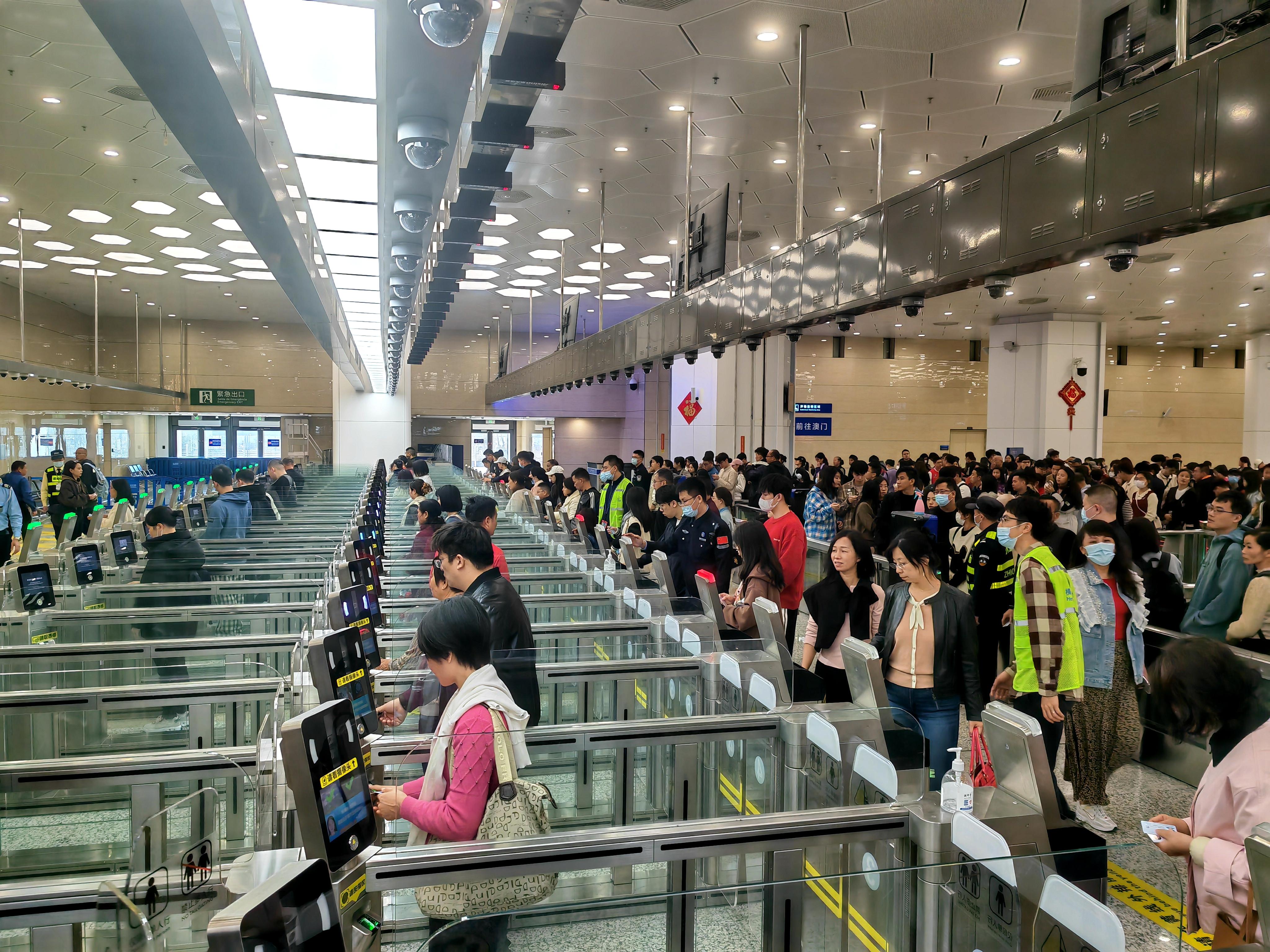 滴滴在港珠澳大桥珠海口岸设立专属候车区 服务大湾区交通一体化