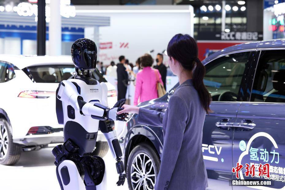 尼泊尔第17届NADA车展将首次展出飞行汽车和人形机器人