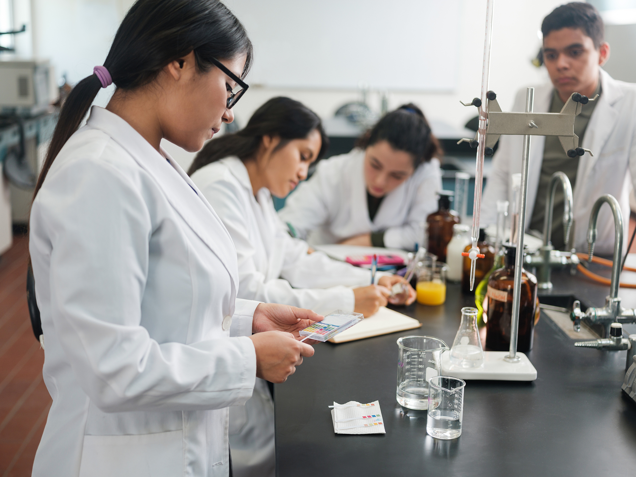 过去6年回报121%，广发基金费逸：聚焦时代动力，在转型升级中捕捉成长收益