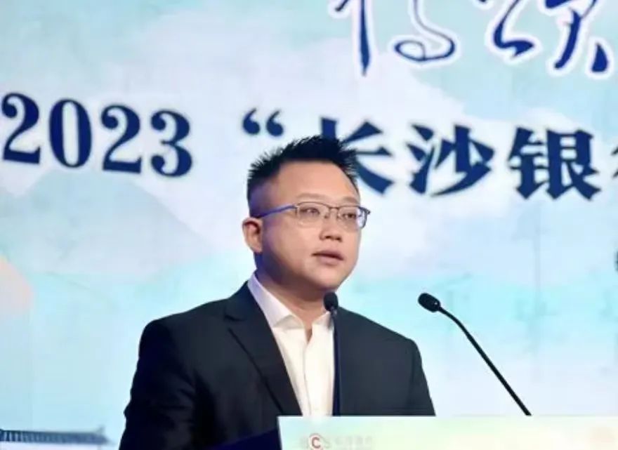 建设银行:同意聘任雷鸣担任副行长