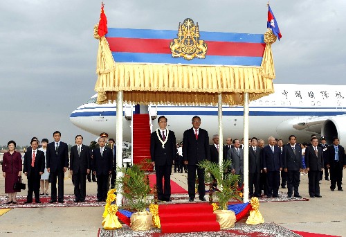 今年前7个月柬埔寨与东盟贸易额达96.7亿美元