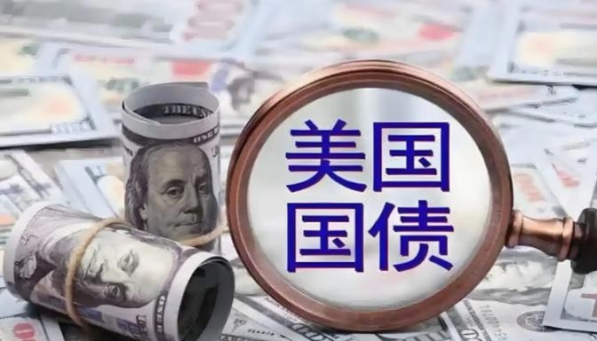 长债收益率逼近前高,美元暴跌了,人民币要回到“6”时代? | 债圈大家说08.28