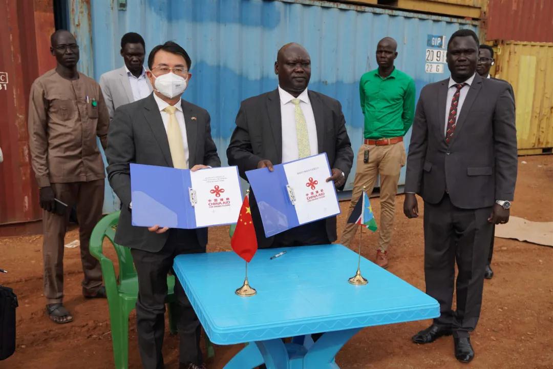 于维华参赞出席马里中资企业安全形势专题座谈会