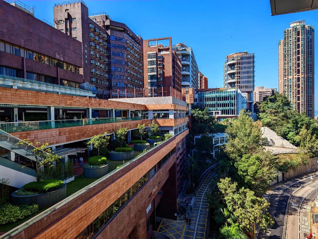 豫园股份上半年净利润骤降94.5% 全球化战略能否破局？