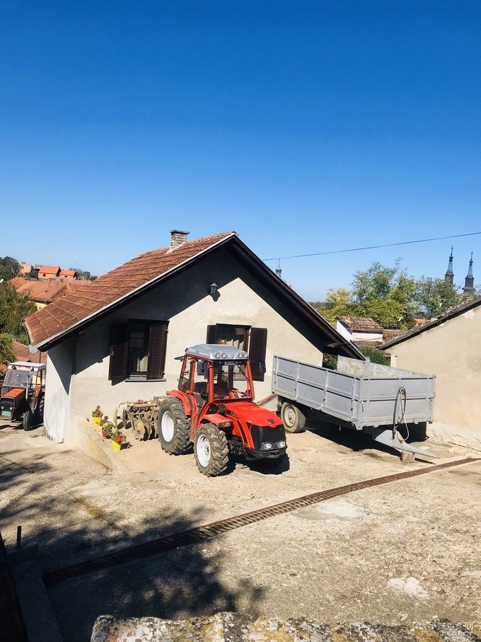 波黑联邦政府第二季度债务减少2600万马克,总额降至64.15亿马克