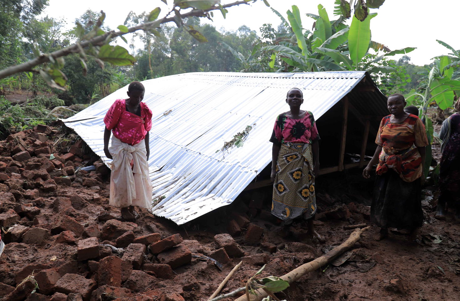 阿布扎比发展基金资助乌干达东部四省道路建设项目