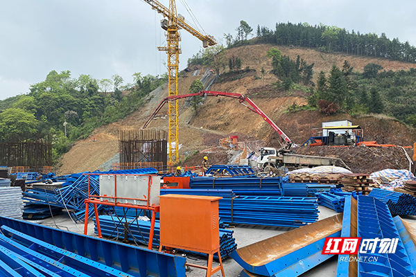 新劲刚：营收未突破因下游调整致收入确认减少