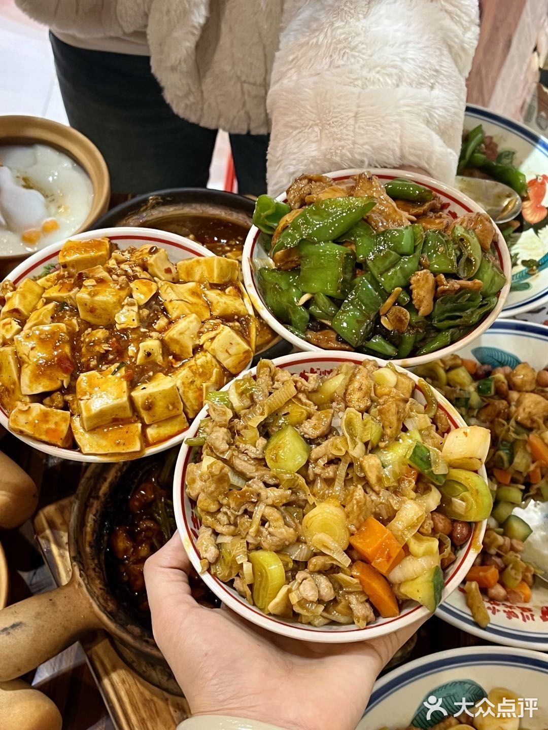 2025大众点评“必吃榜”港澳台及海外地区新开15城，全球首场海外发布会落地迪拜