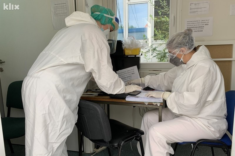 波黑联邦与HIFA油业公司签署890万马克合同以加强能源储备