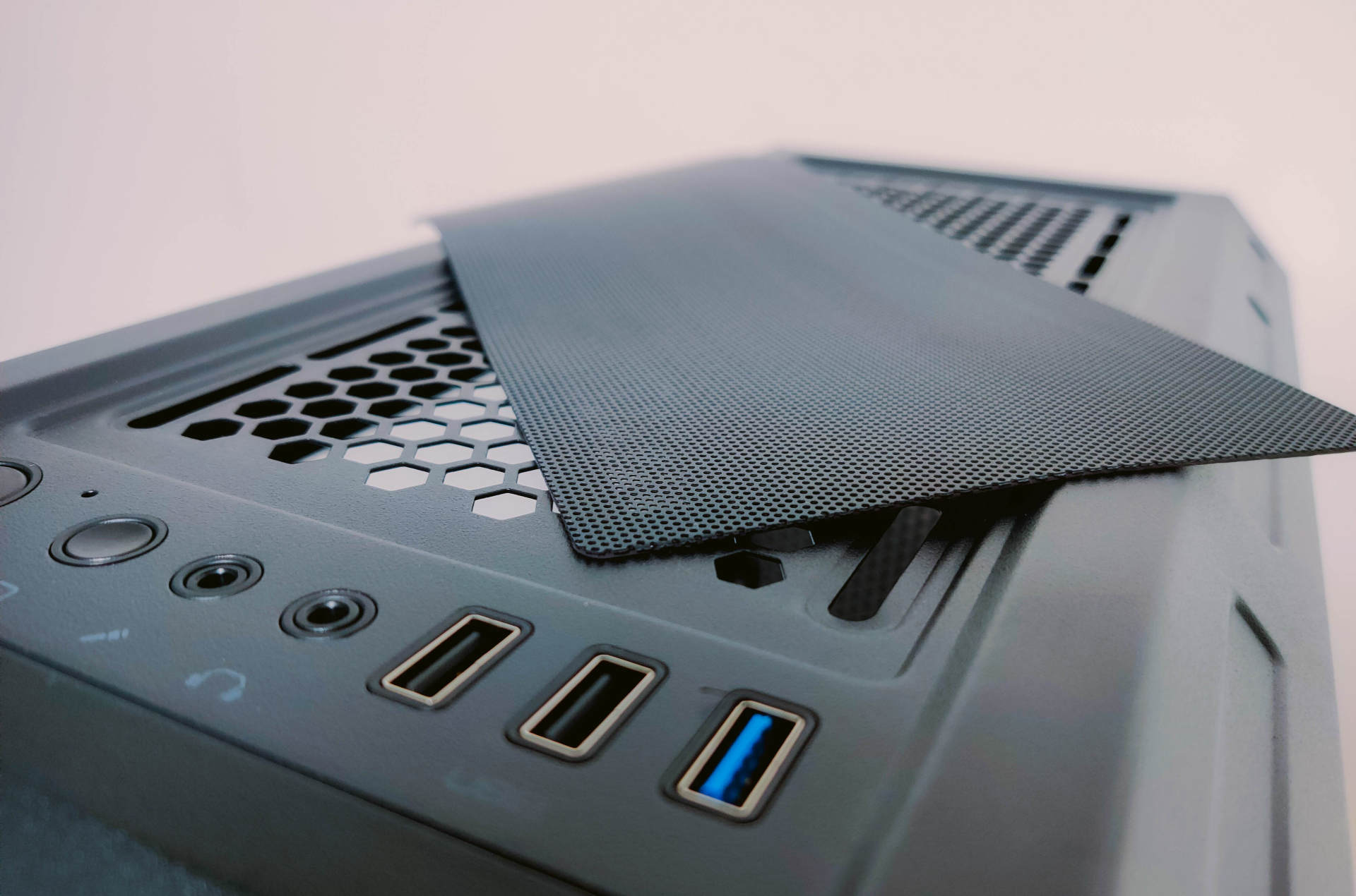 江丰电子获得实用新型专利授权：“一种散热基板用磁力研磨治具及安装结构”