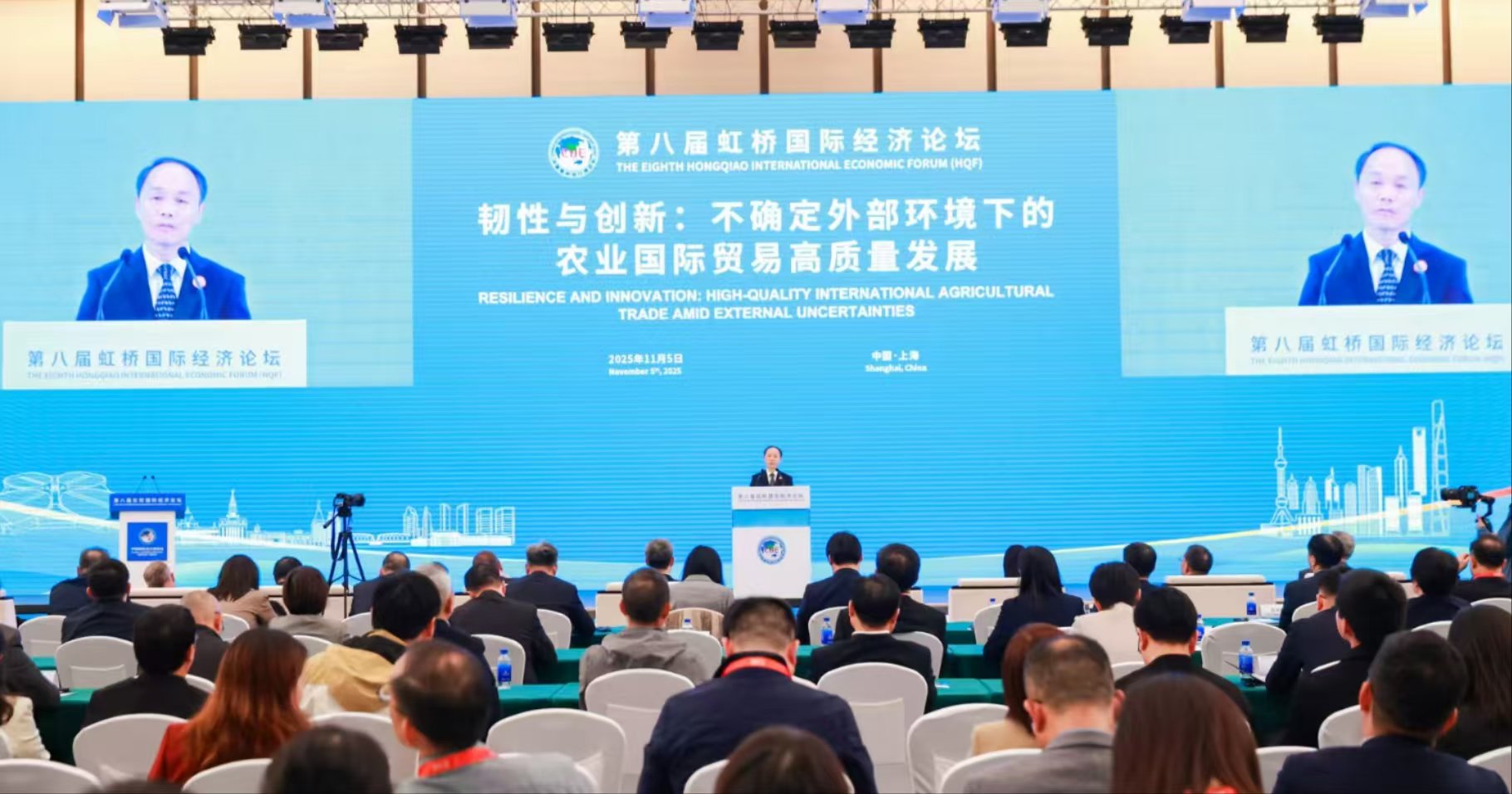 商务部:推动进出口平衡发展 加大力度扩大进口