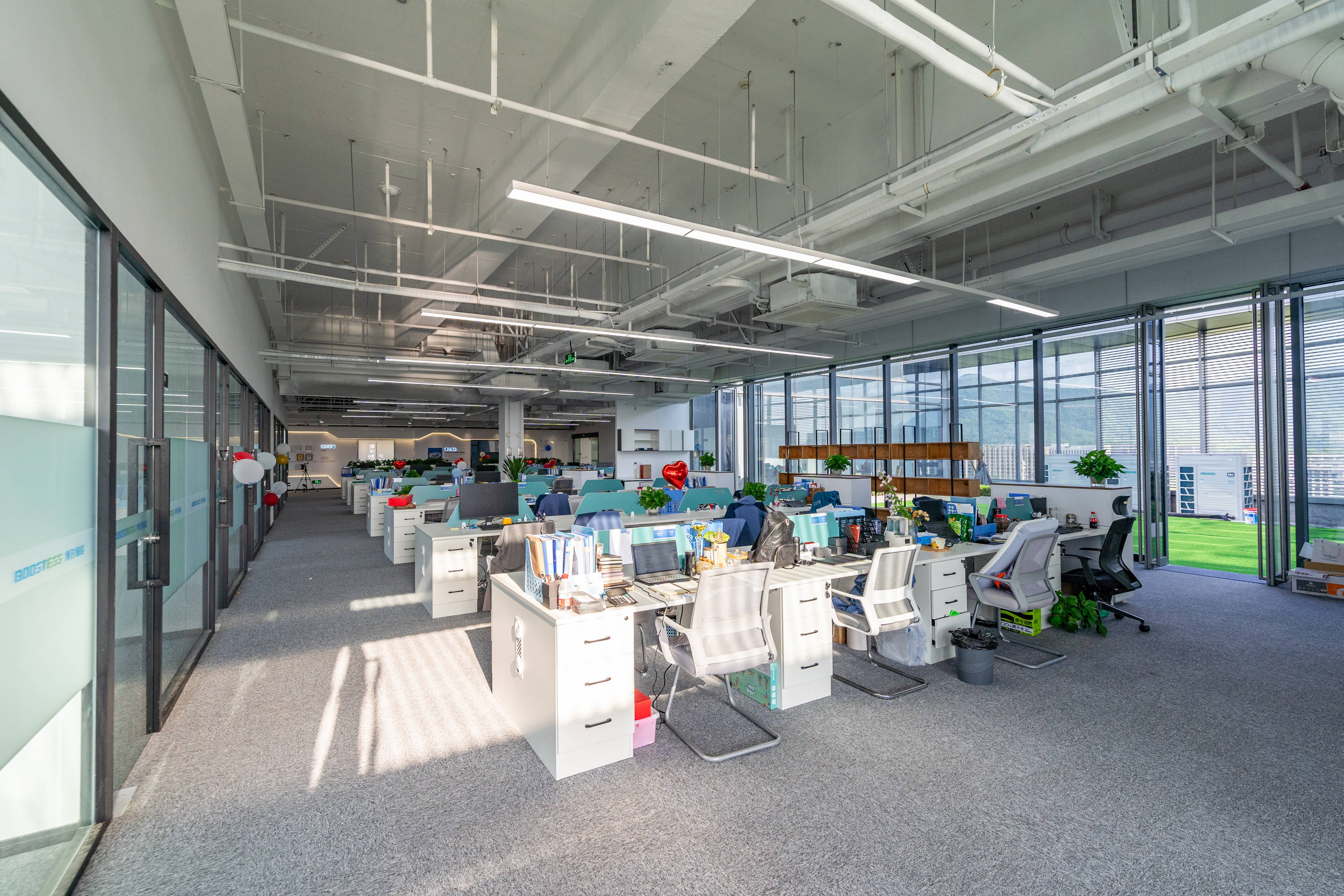 曼恩斯特：公司暂未有液冷产品