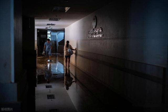 宋卡府洪灾造成的死亡人数急剧上升,目前已达到55人