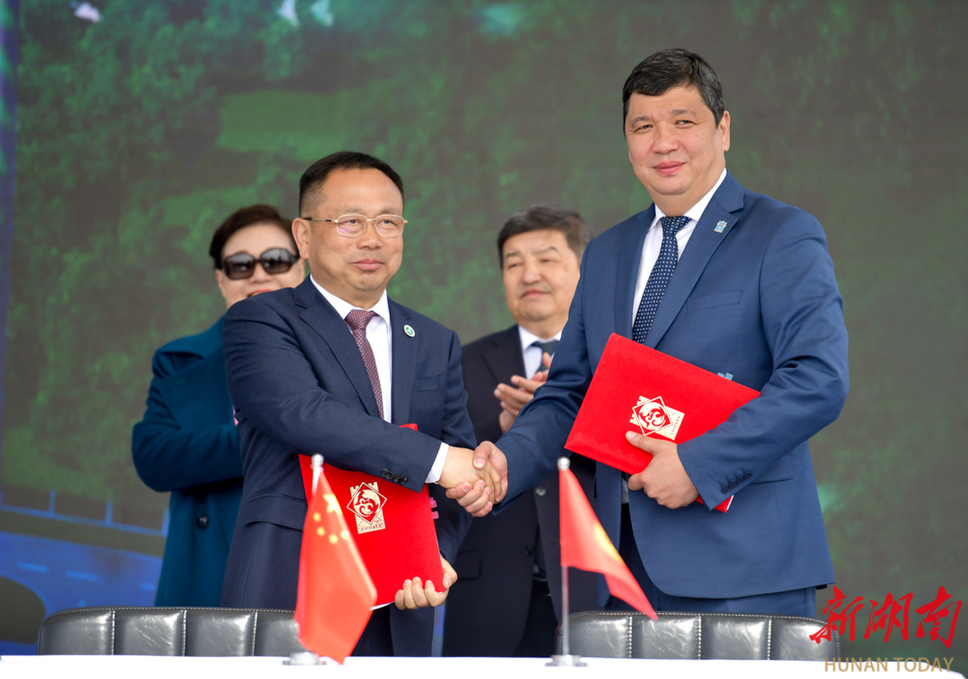 军信股份：吉尔吉斯共和国比什凯克项目2025年12月投产