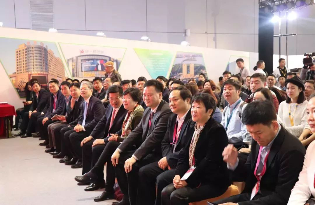 宏达电子：间接持股江苏展芯13.79%