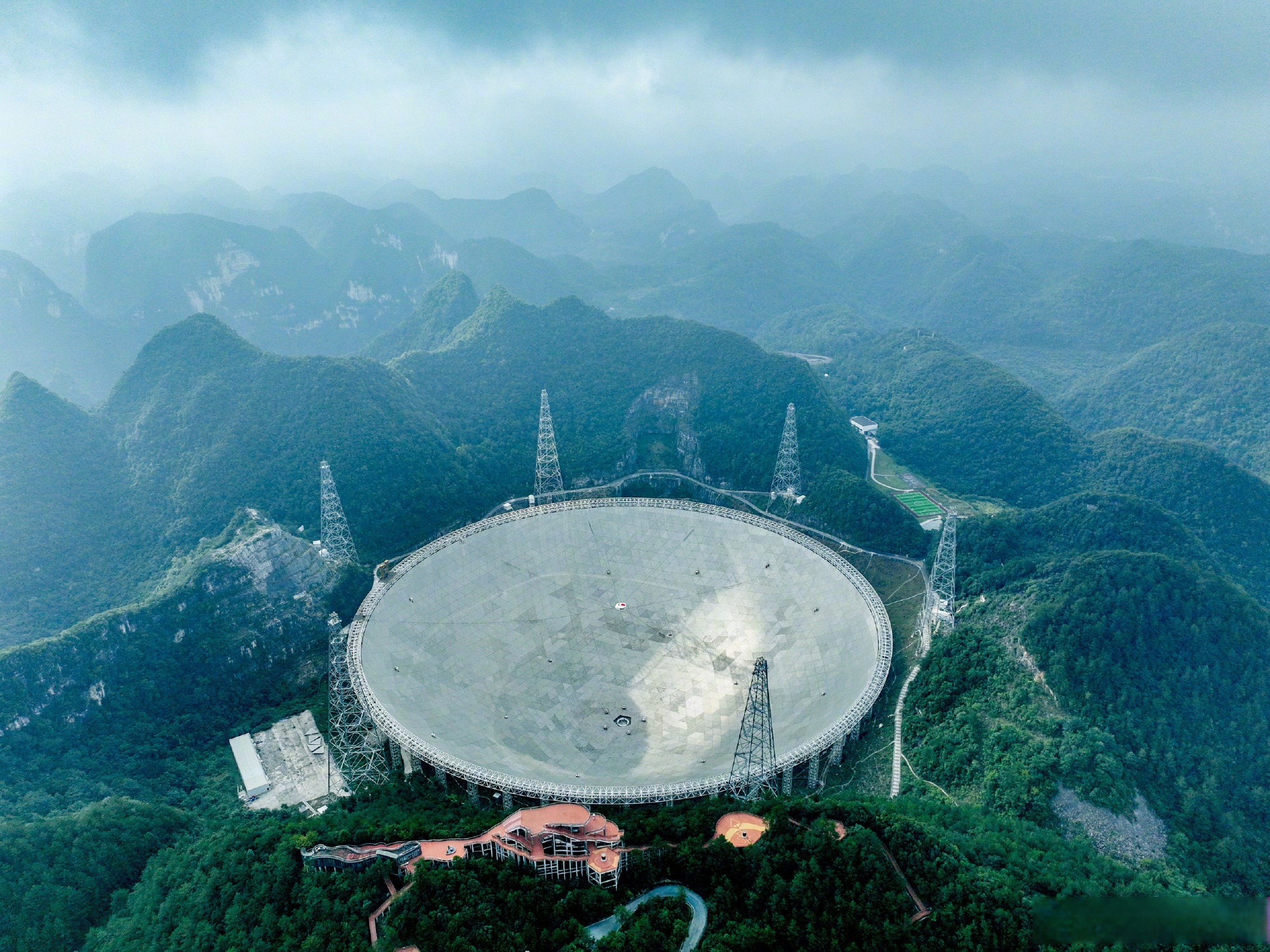 中国铀业：已同中国核电签署天然铀长贸协议