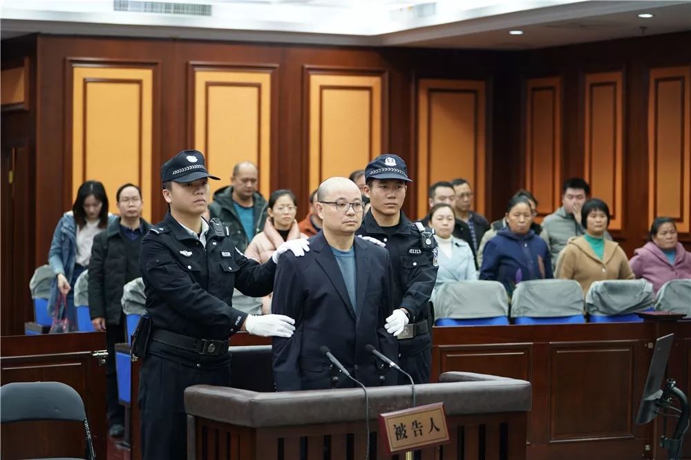 广西能源披露总额798万元的对外担保，被担保方为广西广投桂旭能源发展投资有限公司