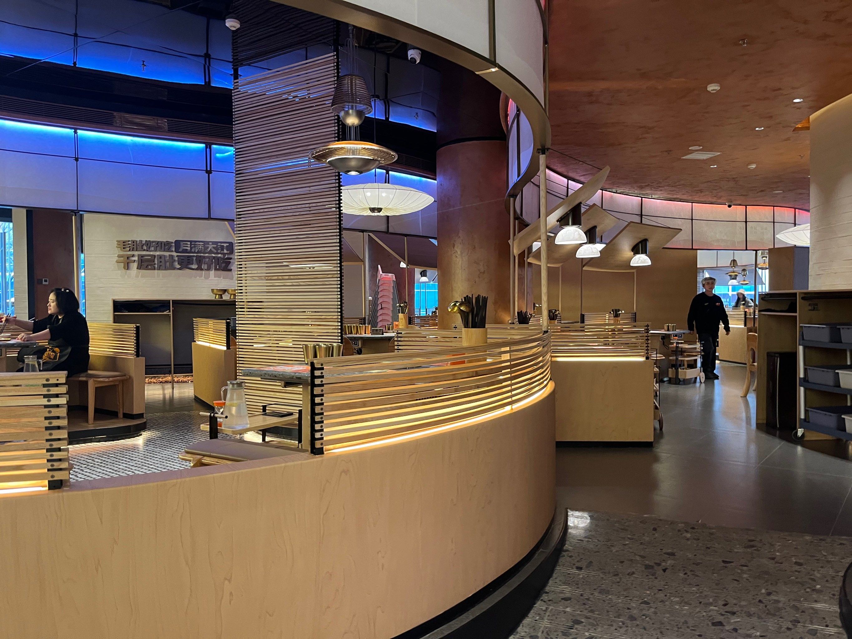 旺旺集团与天坛公园联名 “祈福大雪饼”火爆出圈