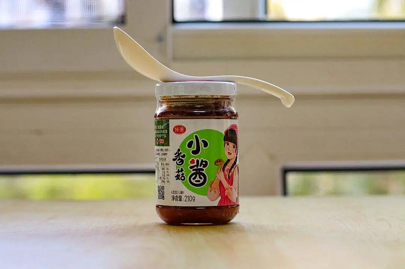 仲景食品：1月15日高管刘红玉减持股份合计2万股