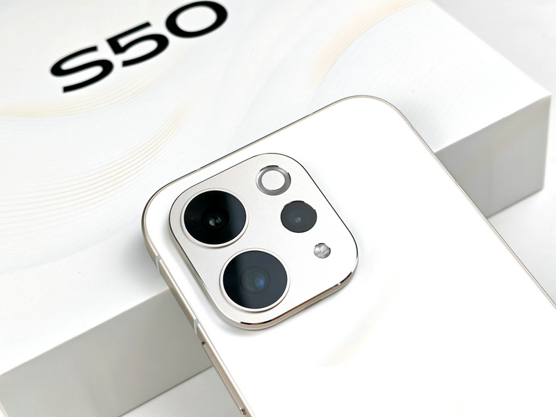vivo S50上手体验：支持长焦Live和AI路人消除 标准版影像体验全面升级