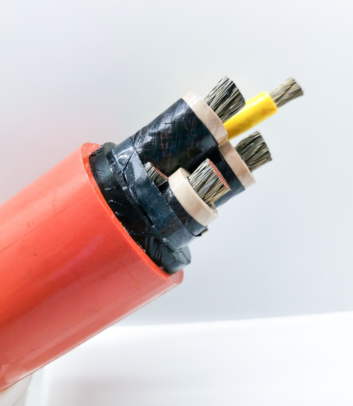 华通线缆:公司目前正在推进向不特定对象发行可转换公司债券项目