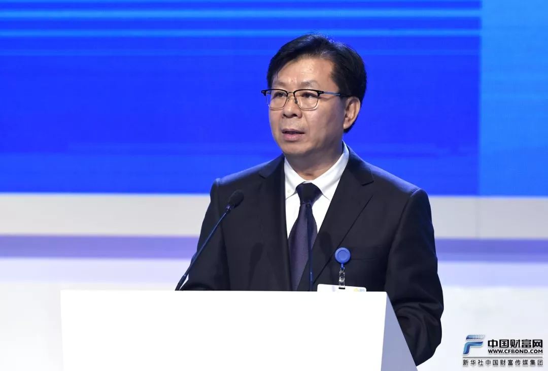 金融监管总局局长李云泽：稳妥有序推进中小金融机构兼并重组、减量提质