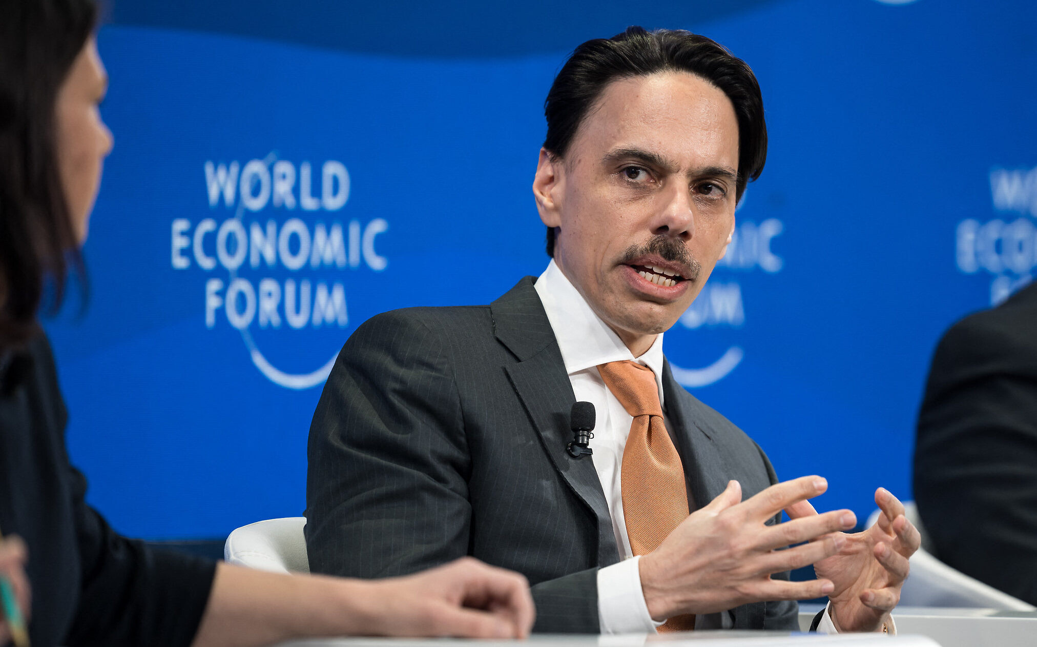 沙特工矿大臣探讨加强与全球主要公司的投资伙伴关系