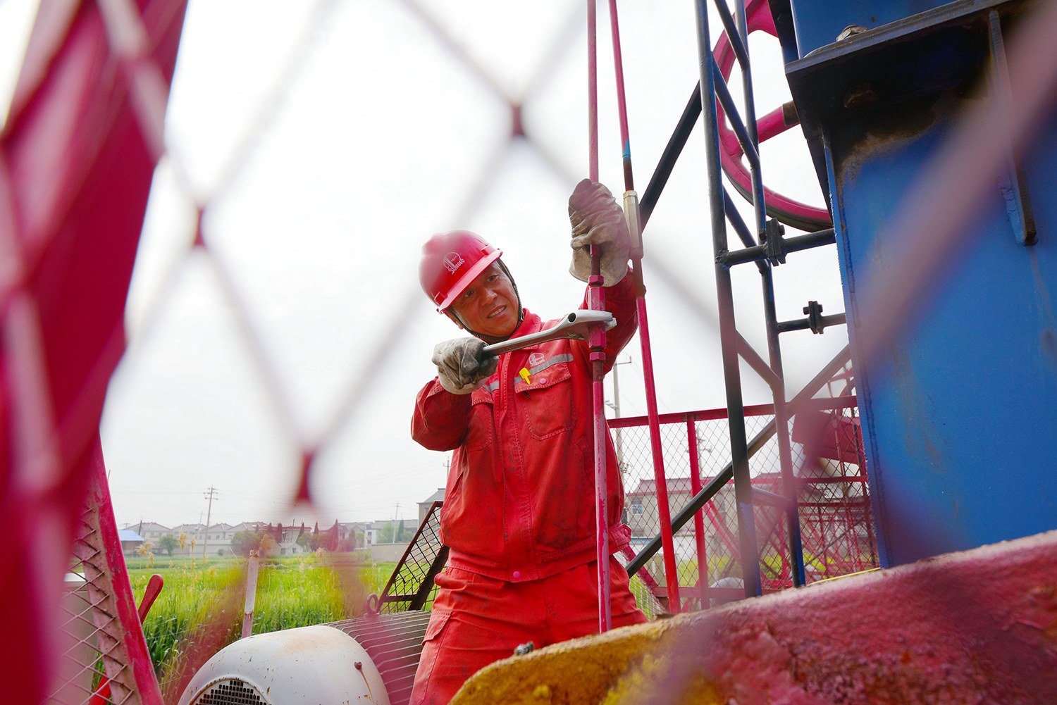 埃及计划投资57亿美元钻探480口新油井