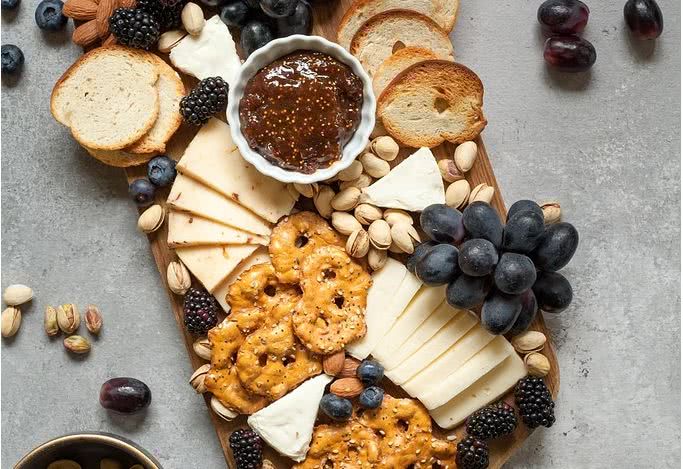 盈利减少1.19亿，创始人柴�L出局：“奶酪第一股”妙可蓝多怎么了？