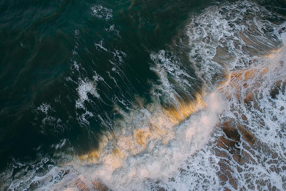 深水海纳：2月24日高管李琴减持股份合计9万股