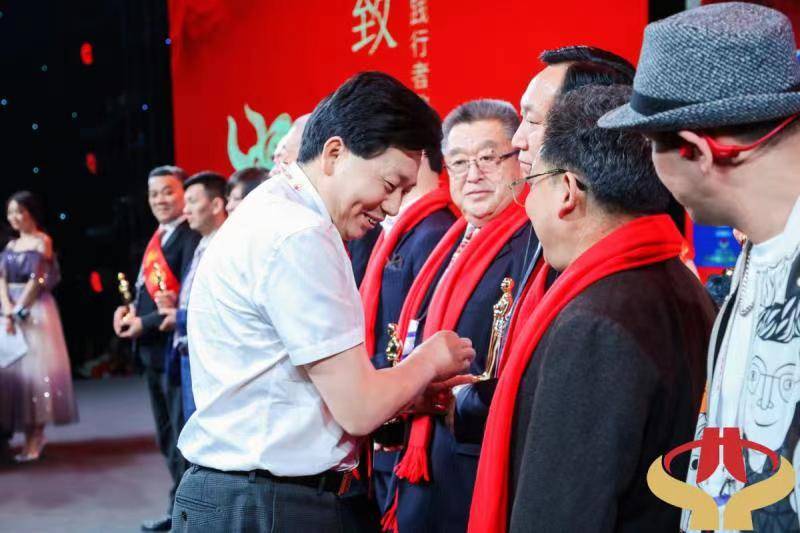 艾芬豪大西洋公司强化美国战略与领导层改组以推进旗舰铁矿项目