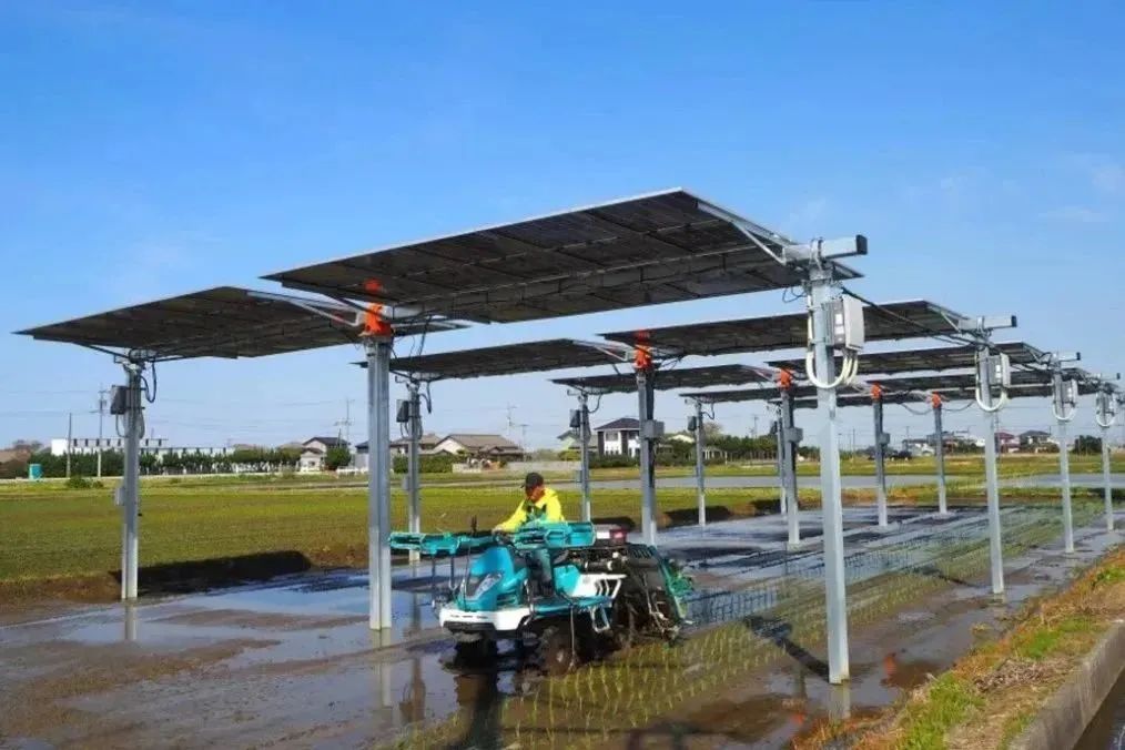 清源股份获得实用新型专利授权:“用于光伏追踪系统的轴承座”