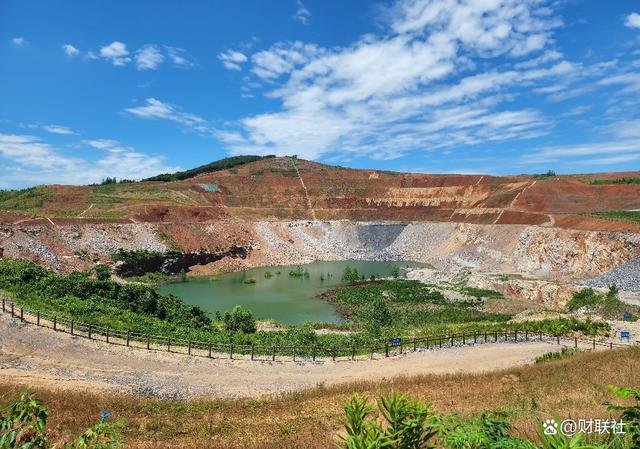 旗滨集团:超短期融资券及中期票据获准注册